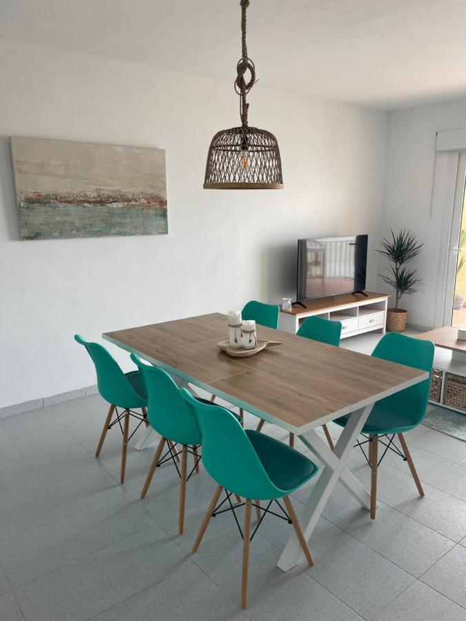 דירות סאן פליו דה גיסולס Aquamarine Sant Feliu En La Playa Con Patio מראה חיצוני תמונה