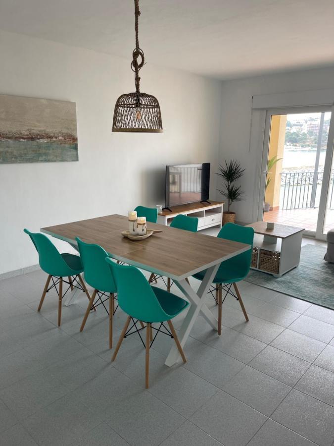 דירות סאן פליו דה גיסולס Aquamarine Sant Feliu En La Playa Con Patio מראה חיצוני תמונה